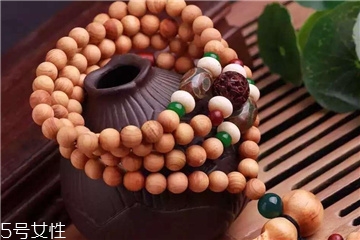 崖柏手串有什么好處？崖柏手串功效介紹