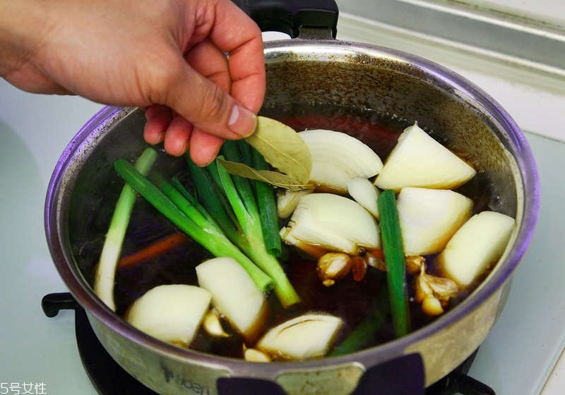 月桂葉怎么用 月桂葉怎么保存 月桂葉怎么用 月桂葉怎么保存