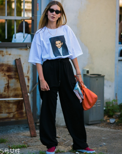 褲子什么面料最好？褲子買哪種面料好？