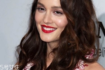 燙發(fā)會過敏嗎？燙發(fā)過敏有哪些癥狀？