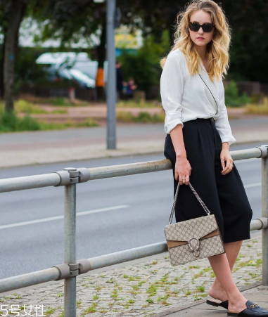 褲子會越穿越松嗎？看具體面料