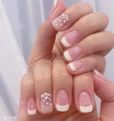 2018海邊度假美甲圖片 度假風(fēng)美甲讓心情美到冒泡 2018海邊度假美甲圖片 度假風(fēng)美甲讓心情美到冒泡