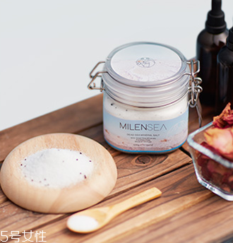 洗澡能減肥嗎？洗澡減肉肉的3種方法