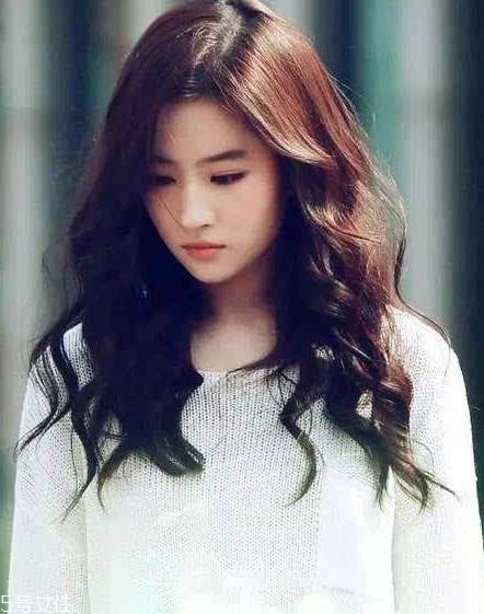 燙發(fā)能讓頭發(fā)變軟嗎？頭發(fā)變軟小絕招