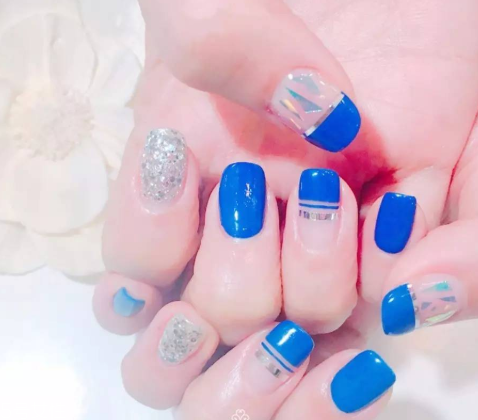 個(gè)性美甲圖片2018 讓人過目難忘的瀟灑酷帥美甲