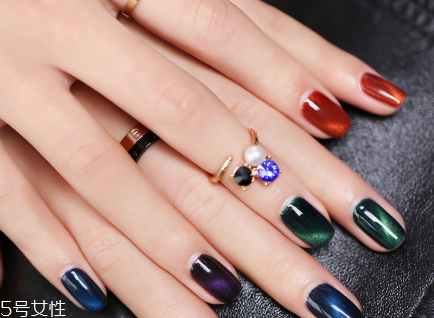 個(gè)性美甲圖片2018 讓人過目難忘的瀟灑酷帥美甲