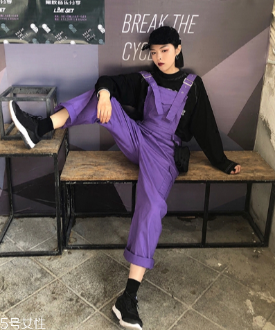 平胸女生夏天穿什么？平胸也能穿出高級(jí)感