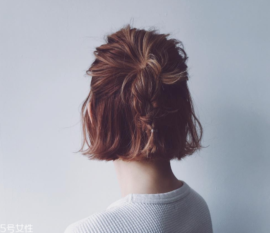 鮑伯頭發(fā)型怎么打理好看？鮑伯頭的5種打理方法