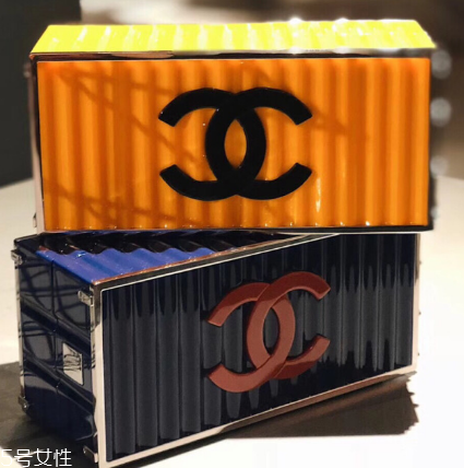 chanel集裝箱尺寸多大？香奈兒集裝箱包包尺寸詳情