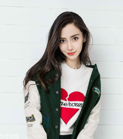 燙發(fā)顯老氣嗎？教你如何燙發(fā)不顯老