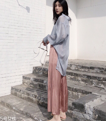 褲子在衣柜中怎樣收納？助你變身收納達人