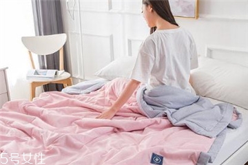 空調(diào)被可以曬太陽嗎？多曬被子好處多