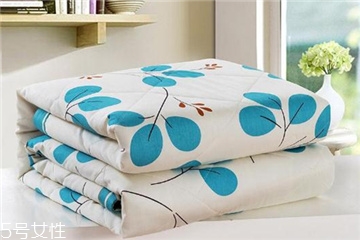 空調(diào)被發(fā)黃怎么辦？教你幾招瞬間洗白