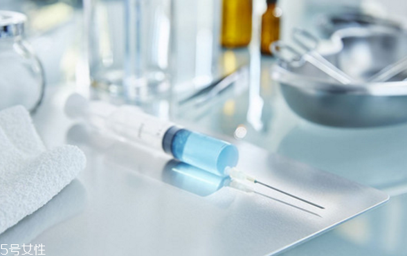 打完溶脂針多久可以化妝 打溶脂針化妝需謹慎 打完溶脂針多久可以化妝 打溶脂針化妝需謹慎