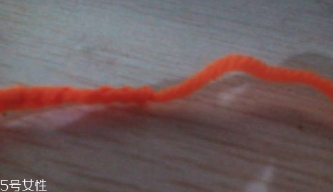 手工手環(huán)怎么做？棉繩手環(huán)的簡單做法