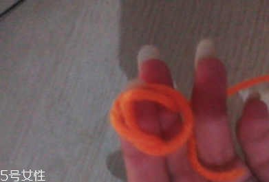 手工手環(huán)怎么做？棉繩手環(huán)的簡單做法