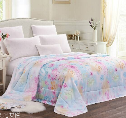 空調(diào)被填充物哪種好？填充物選擇很重要