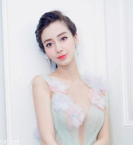 染發(fā)可以只染發(fā)尾嗎？染發(fā)怎么染發(fā)尾？