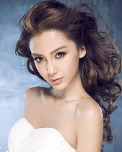 染發(fā)好還是漂發(fā)好？染發(fā)or漂發(fā)選哪個(gè)