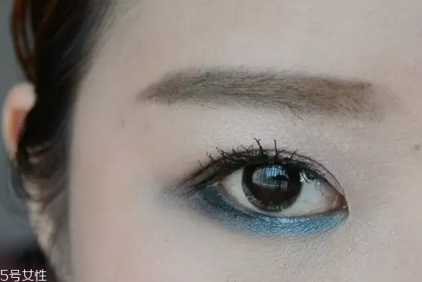 下眼影顯臟怎么辦？下眼影怎么畫不突兀？