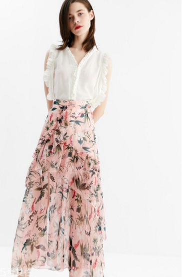 開叉裙適合什么人？詮釋美腿恰到好處