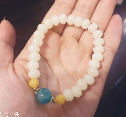 菩提根手串怎么盤玩？這樣盤包漿才好看