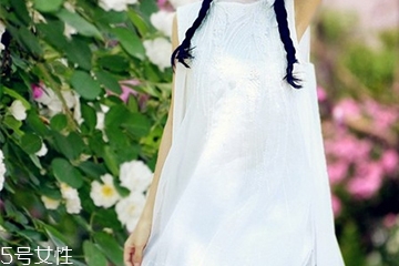 棉麻長(zhǎng)裙配什么鞋子？除了小白鞋還有這些