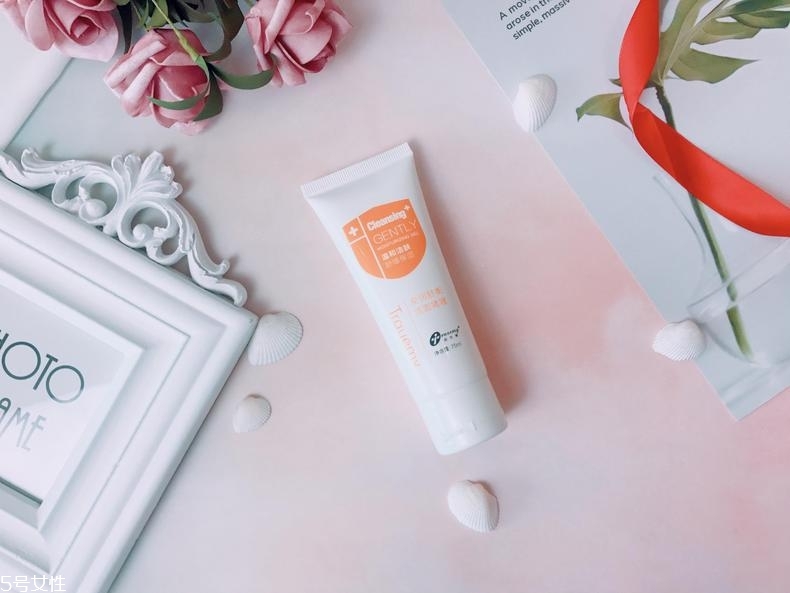 創(chuàng)爾美潔面啫喱好用嗎？看看低泡洗面奶的清潔力