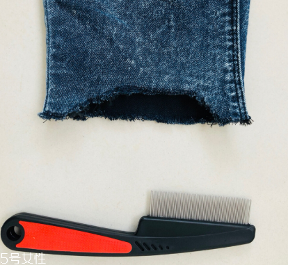 舊牛仔褲怎么改好看？只需幾步立馬變身時(shí)尚褲子
