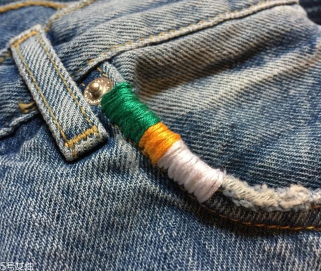 舊牛仔褲怎么改好看？只需幾步立馬變身時(shí)尚褲子