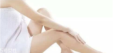 腿毛會(huì)越刮越粗嗎 刮腿毛一定要注意 腿毛會(huì)越刮越粗嗎 刮腿毛一定要注意