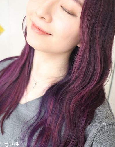 漂染頭發(fā)的危害有哪些 漂染頭發(fā)的危害有哪些