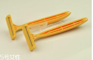 腋毛多久刮一次 不建議頻繁的刮腋毛 腋毛多久刮一次 不建議頻繁的刮腋毛