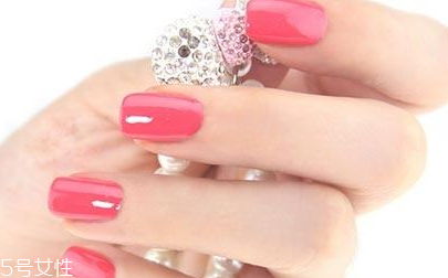 甲油膠變色了怎么處理 2個方法恢復原樣 甲油膠變色了怎么處理 2個方法恢復原樣