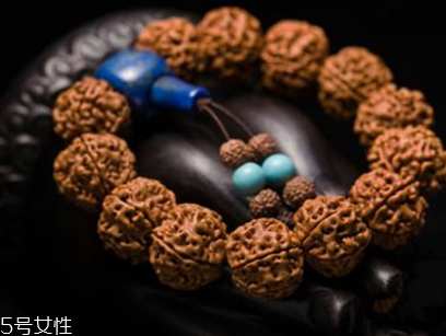 金剛菩提子黃皮好還是紅皮好 這樣挑就對了 金剛菩提子黃皮好還是紅皮好 這樣挑就對了