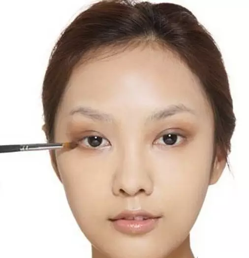 韓國明星怎么化妝 韓妝怎么畫 韓國明星怎么化妝 韓妝怎么畫
