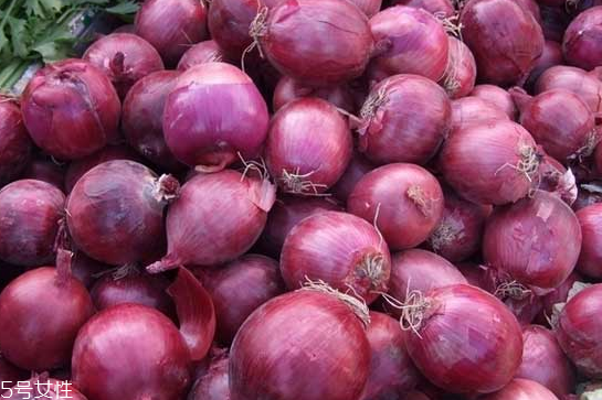 洋蔥汁怎么做瘦小腹 久坐族福利 洋蔥汁怎么做瘦小腹 久坐族福利