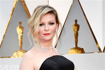 打完瘦臉針可以化妝嗎 打完不要立馬化妝 打完瘦臉針可以化妝嗎 打完不要立馬化妝