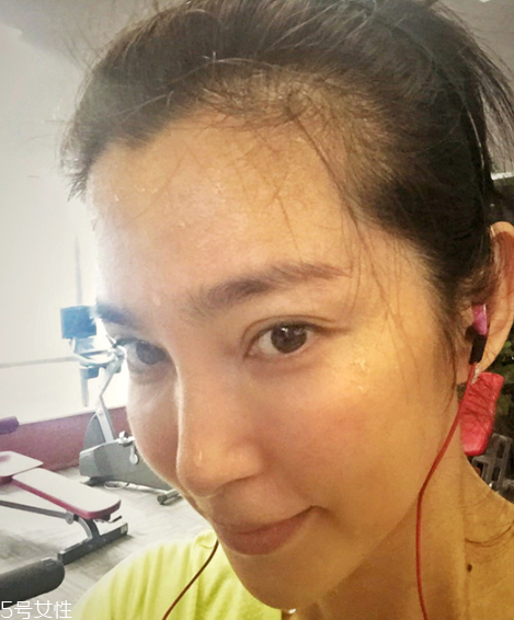 運動前需要護(hù)膚嗎 健康肌膚4點理由