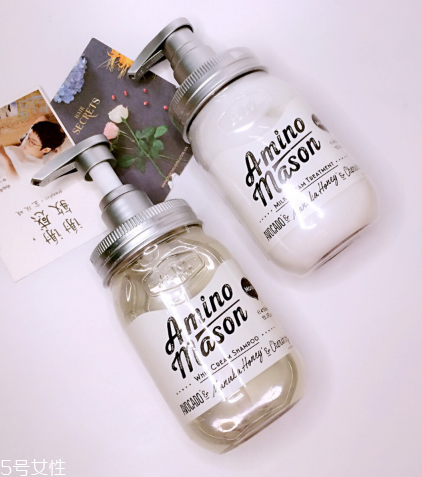 amino mason洗發(fā)水洗完頭頂蓬松嗎 頭發(fā)扁塌必入洗發(fā)水 amino mason洗發(fā)水洗完頭頂蓬松嗎 頭發(fā)扁塌必入洗發(fā)水