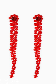 深色衣服怎么穿不顯老 3招就能搞定 深色衣服怎么穿不顯老 3招就能搞定