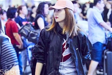 棒球帽發(fā)霉怎么辦 去除霉斑小妙招 棒球帽發(fā)霉怎么辦 去除霉斑小妙招