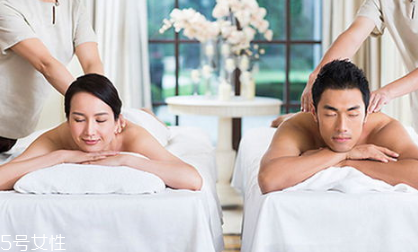 精油開背可以洗澡嗎 精油開背之后宜洗熱水澡 精油開背可以洗澡嗎 精油開背之后宜洗熱水澡