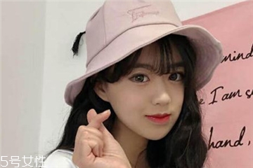 頭大適合戴什么帽子 這3款防曬又時(shí)尚 頭大適合戴什么帽子 這3款防曬又時(shí)尚