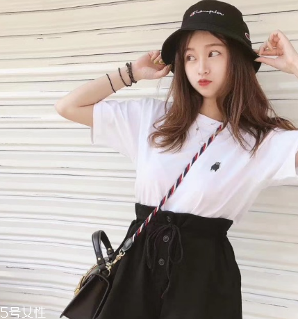 champion冠軍漁夫帽正品多少錢 這個價(jià)位才是正品 champion冠軍漁夫帽正品多少錢 這個價(jià)位才是正品