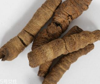 巴戟天怎么泡腳 通經(jīng)活絡(luò) 巴戟天怎么泡腳 通經(jīng)活絡(luò)