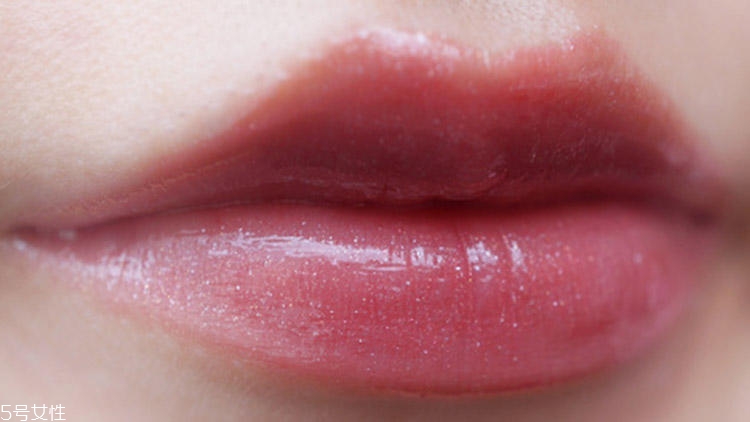 香奈兒唇釉117是什么顏色 水汪汪的蝦餃色 香奈兒唇釉117是什么顏色 水汪汪的蝦餃色