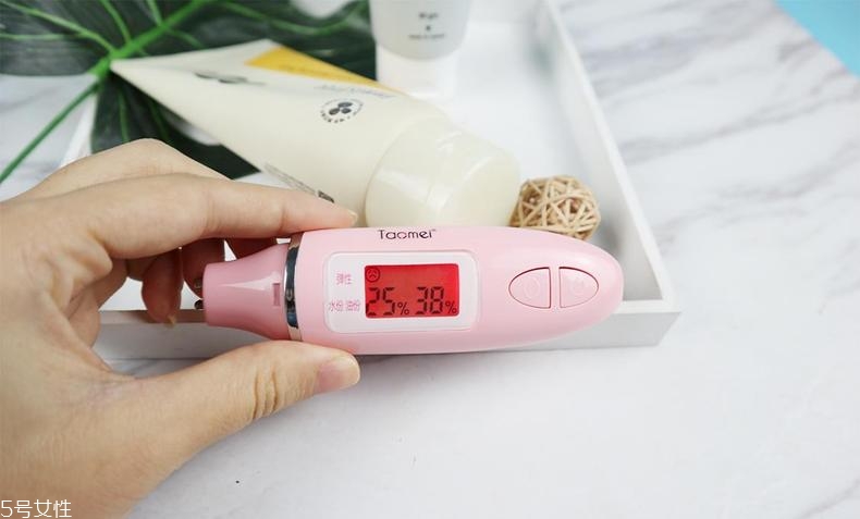 悅詩風吟和dmc洗面奶哪個好 油皮用悅詩風吟更好 悅詩風吟和dmc洗面奶哪個好 油皮用悅詩風吟更好