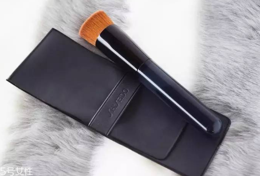 粉底刷怎么挑選 這2點(diǎn)要注意 粉底刷怎么挑選 這2點(diǎn)要注意
