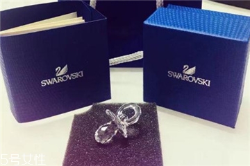 施華洛世奇奶嘴項(xiàng)鏈多少錢 精致可愛(ài)有童趣